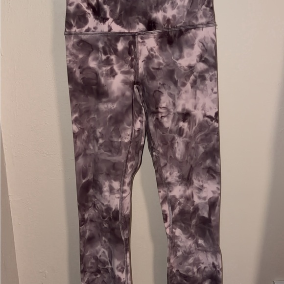 lululemon athletica Pink Tie-Dye Leggings Align 25in length - Picture 2 of 3